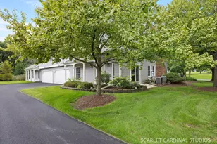 2S809 Grove Ln, Warrenville, IL 60555 - Photo 2