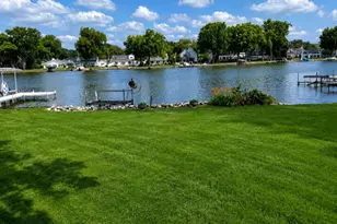 1308 River Terrace Dr, Johnsburg, IL 60051 - Photo 2