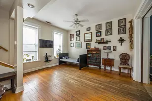 3008 N Clybourn Ave, Chicago, IL 60618 - Photo 4
