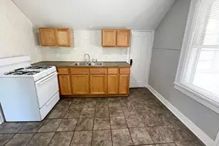 603 Mill St, Elgin, IL 60123 - Photo 8