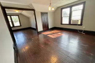 603 Mill St, Elgin, IL 60123 - Photo 2