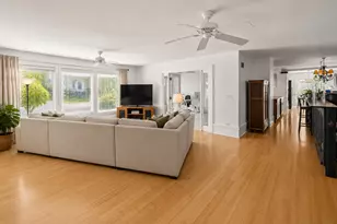 83 N Park Blvd, Glen Ellyn, IL 60137 - Photo 12
