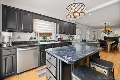 83 N Park Boulevard, Glen Ellyn, IL 60137 - Photo 4