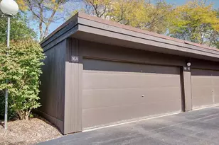 5946 Greenview Rd, Lisle, IL 60532 - Photo 12