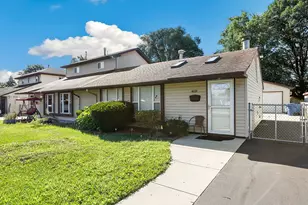 4039 W 90th Pl, Hometown, IL 60456 - Photo 2
