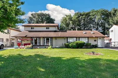 4039 W 90th Place, Hometown, IL 60456 - Photo 1