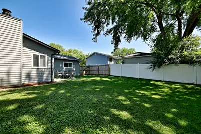 129 Springleaf Drive, Bolingbrook, IL 60440 - Photo 32