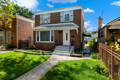 8826 S Jeffery Boulevard, Chicago, IL 60617 - Photo 1