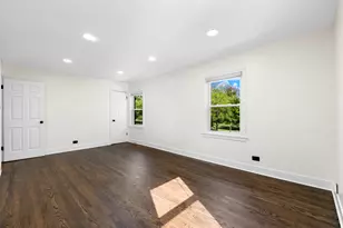 8826 S Jeffery Blvd, Chicago, IL 60617 - Photo 24