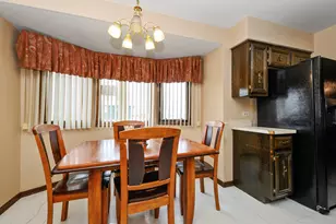 944 E 193rd Pl, Glenwood, IL 60425 - Photo 10
