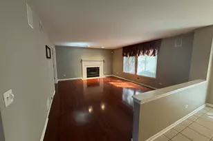331 Berkeley Dr, Bolingbrook, IL 60440 - Photo 14
