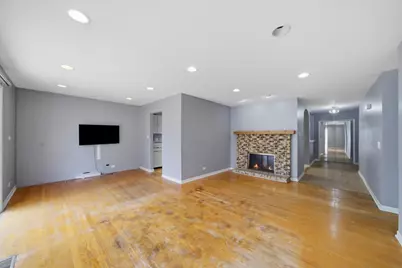 601 E Dogwood Lane, Mount Prospect, IL 60056 - Photo 6