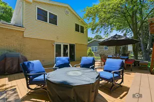 619 E Bauer Rd, Naperville, IL 60563 - Photo 22