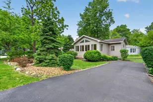 6 Largemouth Ln, Wilmington, IL 60481 - Photo 2