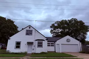 2224 Lawndale Ave, Rockford, IL 61103 - Photo 2
