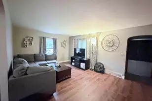 2224 Lawndale Ave, Rockford, IL 61103 - Photo 4