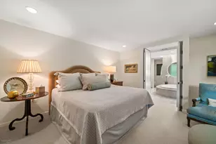 677 Driftwood Ln, Northbrook, IL 60062 - Photo 22