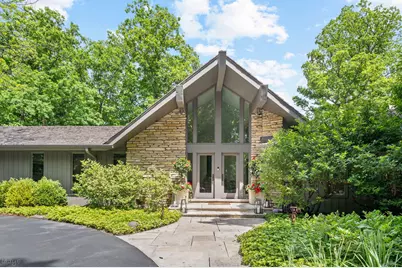 677 Driftwood Lane, Northbrook, IL 60062 - Photo 2