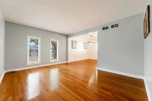 13029 S Baltimore Ave, Chicago, IL 60633 - Photo 2