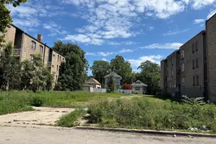 7933 S Marquette Ave, Chicago, IL 60617 - Photo 1