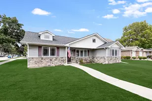 6116 W 94th St, Oak Lawn, IL 60453 - Photo 2