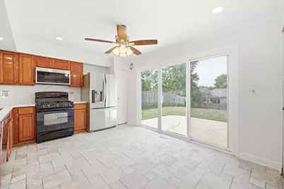1320 Burns Drive, Elgin, IL 60120 - Photo 8
