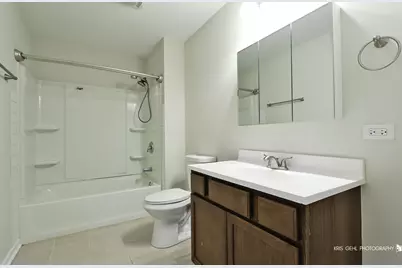 1410 Thomas Drive, Woodstock, IL 60098 - Photo 16