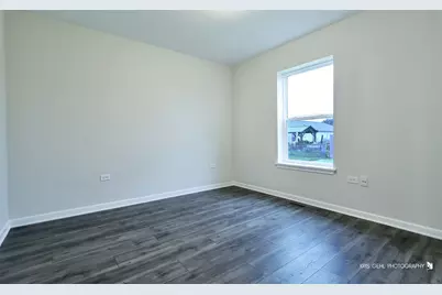 1410 Thomas Drive, Woodstock, IL 60098 - Photo 12
