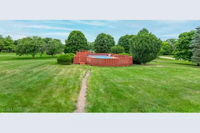 10410 Saddlebred Trail, Woodstock, IL 60098 - Photo 40