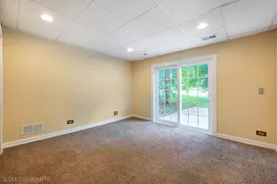 10410 Saddlebred Trail, Woodstock, IL 60098 - Photo 32