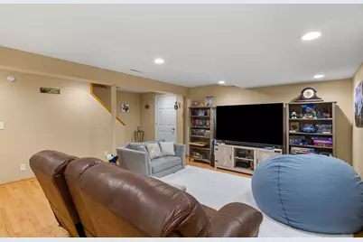 752 Kensington Boulevard, Dekalb, IL 60115 - Photo 28
