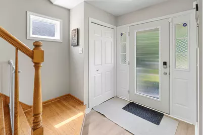 752 Kensington Boulevard, Dekalb, IL 60115 - Photo 2