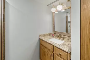 752 Kensington Blvd, Dekalb, IL 60115 - Photo 34