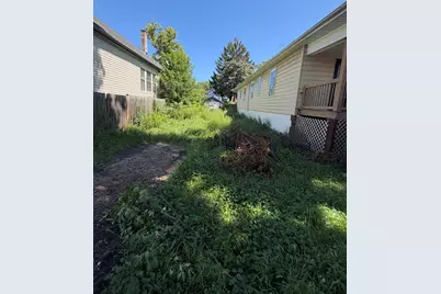 8623 S Marquette Avenue, Chicago, IL 60617 - Photo 1