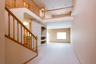 309 Abington Woods Dr, Aurora, IL 60502 - Photo 2