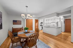 5360 N Lowell Ave, Chicago, IL 60630 - Photo 6