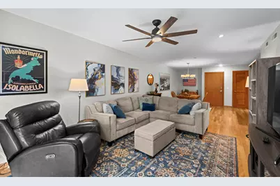 5360 N Lowell Avenue #511, Chicago, IL 60630 - Photo 10