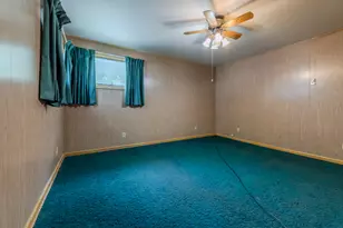608 E Grant St, Streator, IL 61364 - Photo 24