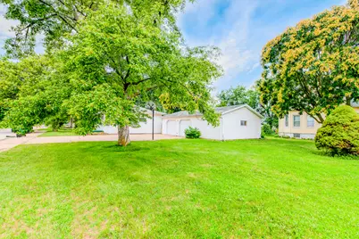 608 E Grant Street, Streator, IL 61364 - Photo 8