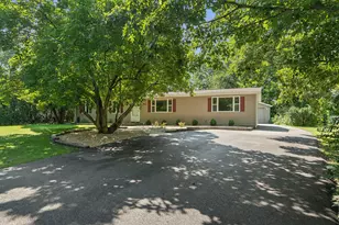 462 Old Hickory Rd, New Lenox, IL 60451 - Photo 2