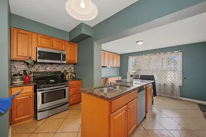 4226 W Haddon Avenue, Chicago, IL 60651 - Photo 2