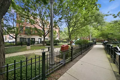 935 W College Parkway, Chicago, IL 60608 - Photo 34