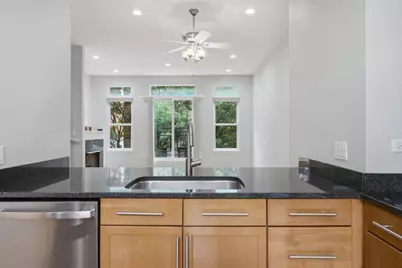 935 W College Parkway, Chicago, IL 60608 - Photo 18