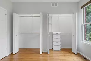 935 W College Pkwy, Chicago, IL 60608 - Photo 26