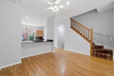 935 W College Parkway, Chicago, IL 60608 - Photo 10