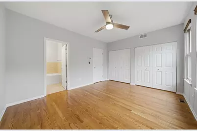 935 W College Parkway, Chicago, IL 60608 - Photo 24