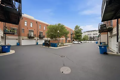 935 W College Parkway, Chicago, IL 60608 - Photo 36