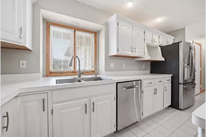 11497 Ridgecrest Drive, Roscoe, IL 61073 - Photo 14