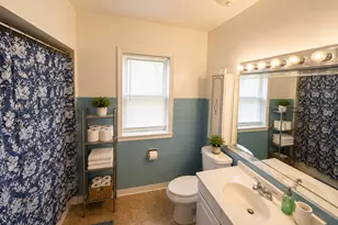 7414 S Chappel Ave, Chicago, IL 60649 - Photo 4