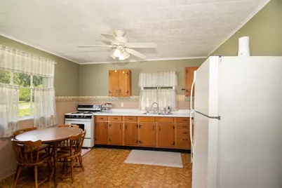 315 W 3rd Street, Streator, IL 61364 - Photo 6